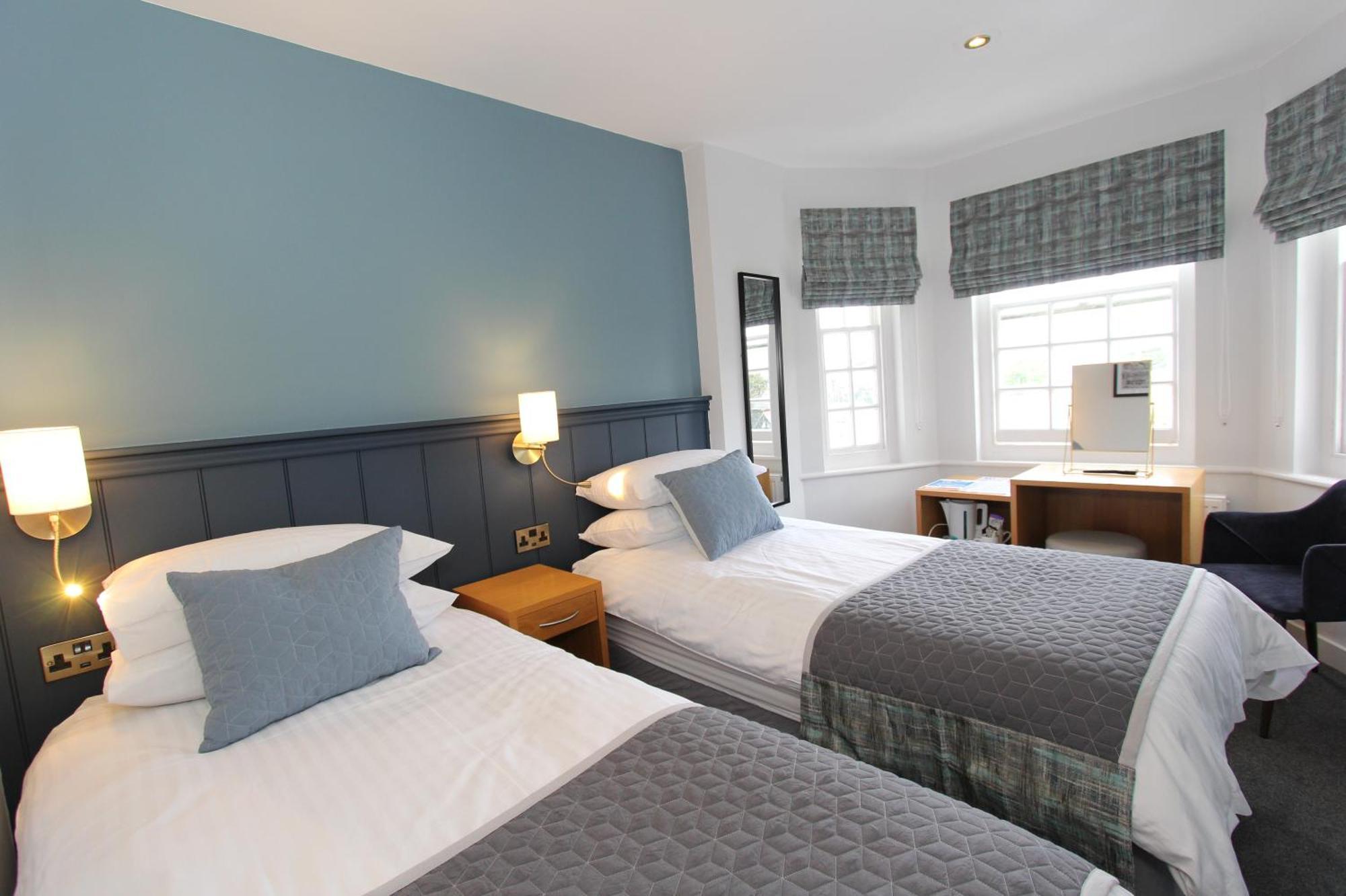 Gwesty Nanhoron Arms Hotel Нефин Экстерьер фото